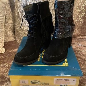 Black fringed Wagon boot.. New in box